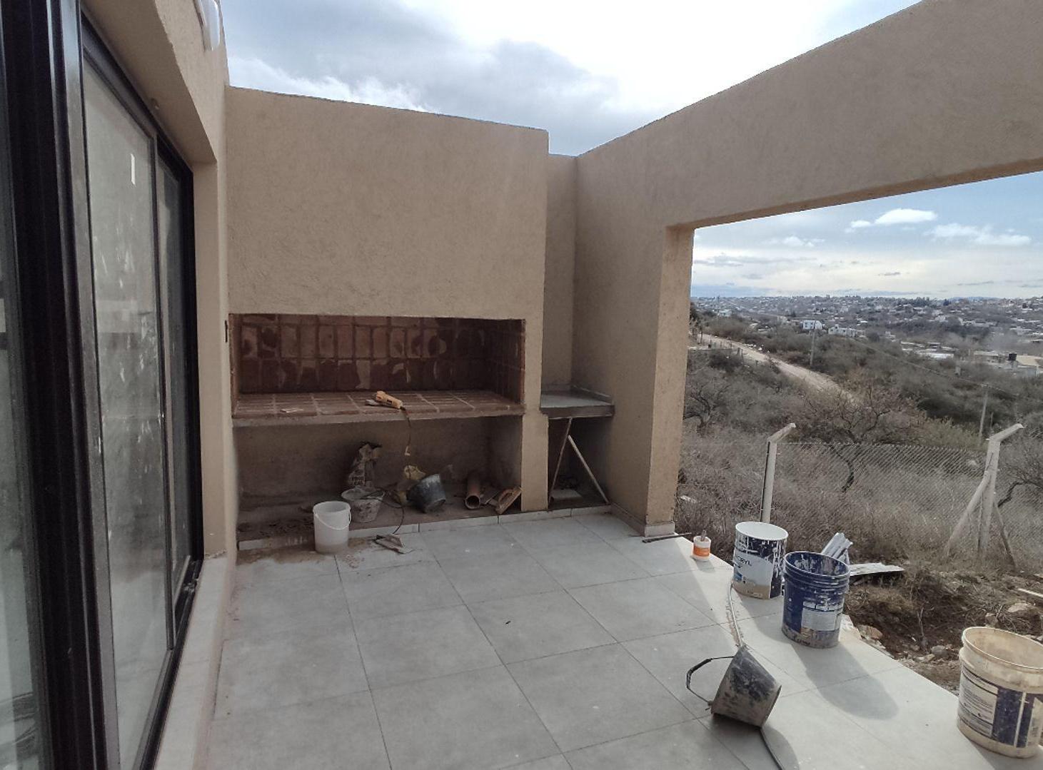 Foto de VENTA CASA 3 DORM A ESTRENAR E VIEJA CARLOS PAZ, imagen 2