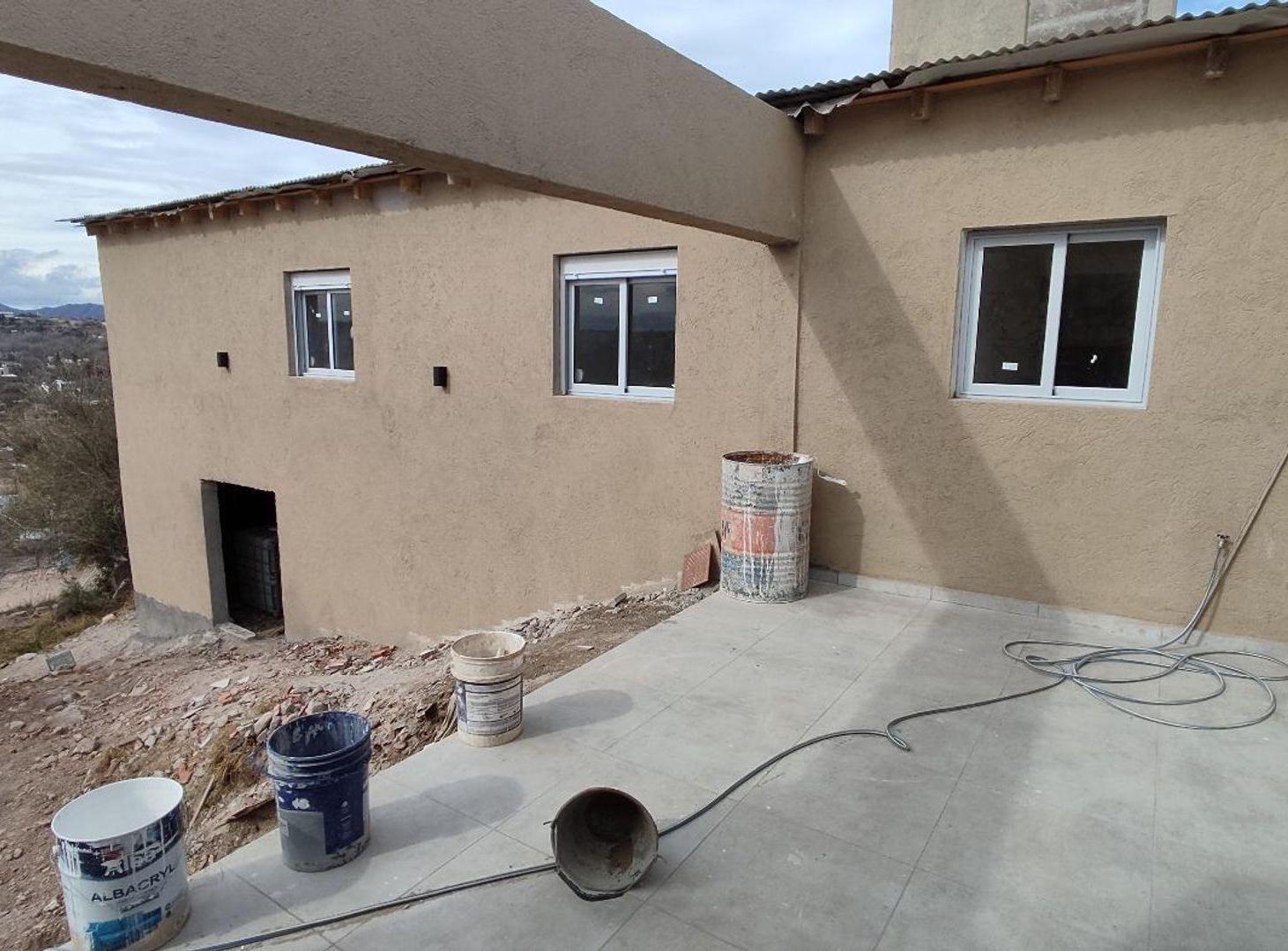 Foto de VENTA CASA 3 DORM A ESTRENAR E VIEJA CARLOS PAZ, imagen 3
