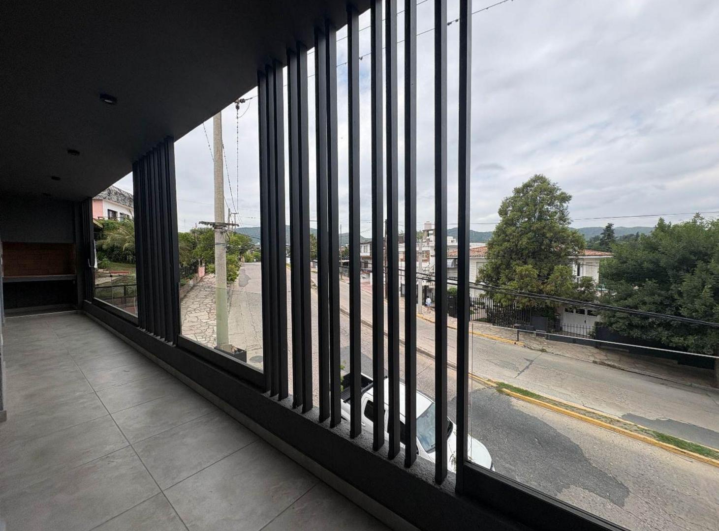 Foto de VENTA DEPTO 2 DORM BALCON AMOBLADO CARLOS PAZ, imagen 4