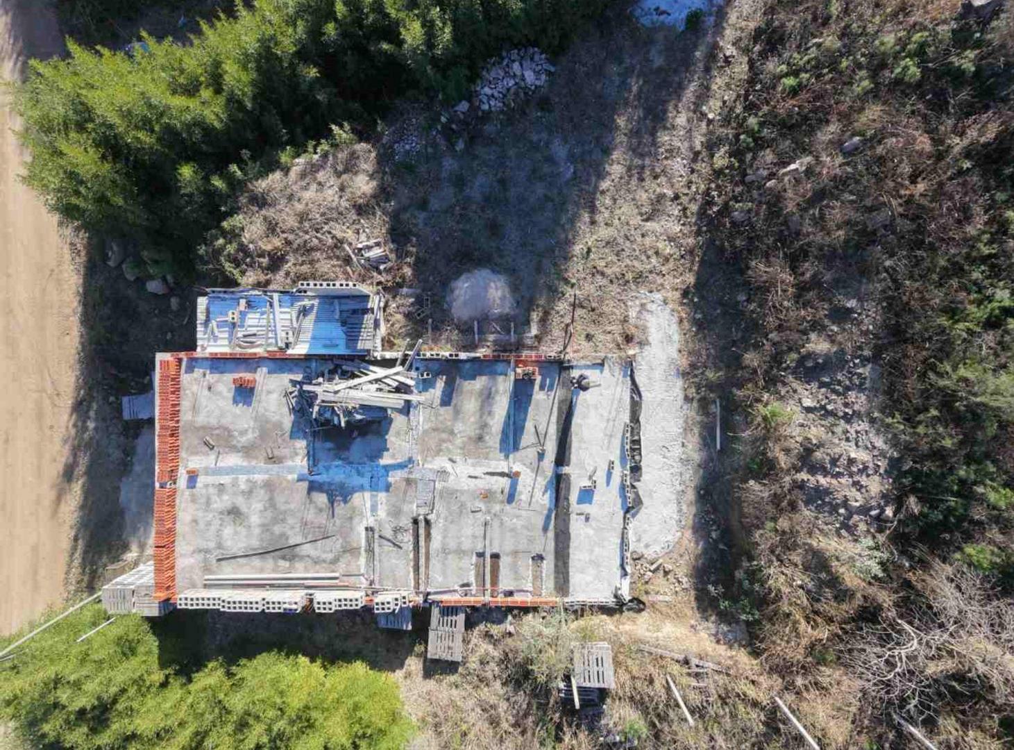 Foto de LOTE 700 M2 CON MEJORAS VILLA DEL LAGO CARLOS PAZ, imagen 3
