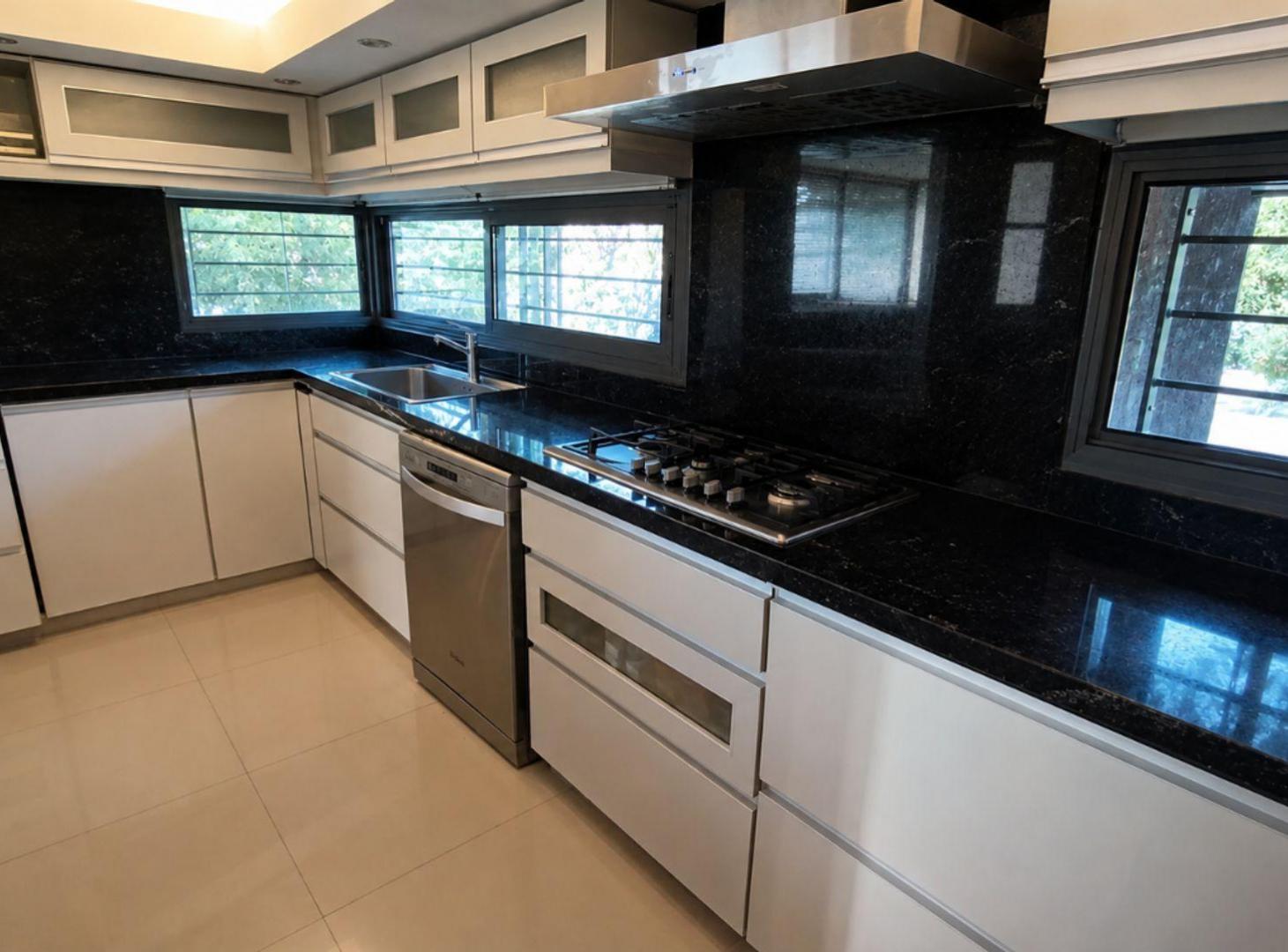 Foto de CASA 3 DORM EN VENTA CARLOS PAZ - VISTA PANORAMICA, imagen 5