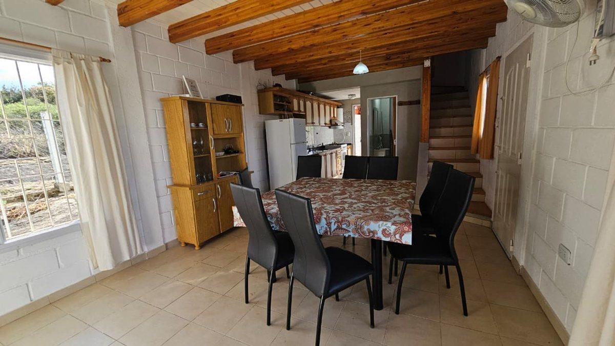 Foto de VENTA CASA 2 DORM CON PILETA EN CABALANGO PUNILLA, imagen 1