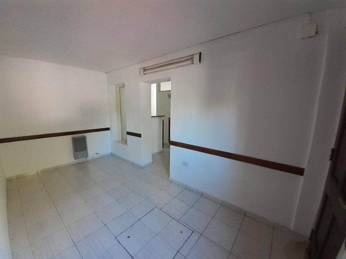 Foto de VENTA INVERSION CASA Y 5DTOS RETORNO 11 PORCIENTO, imagen 3