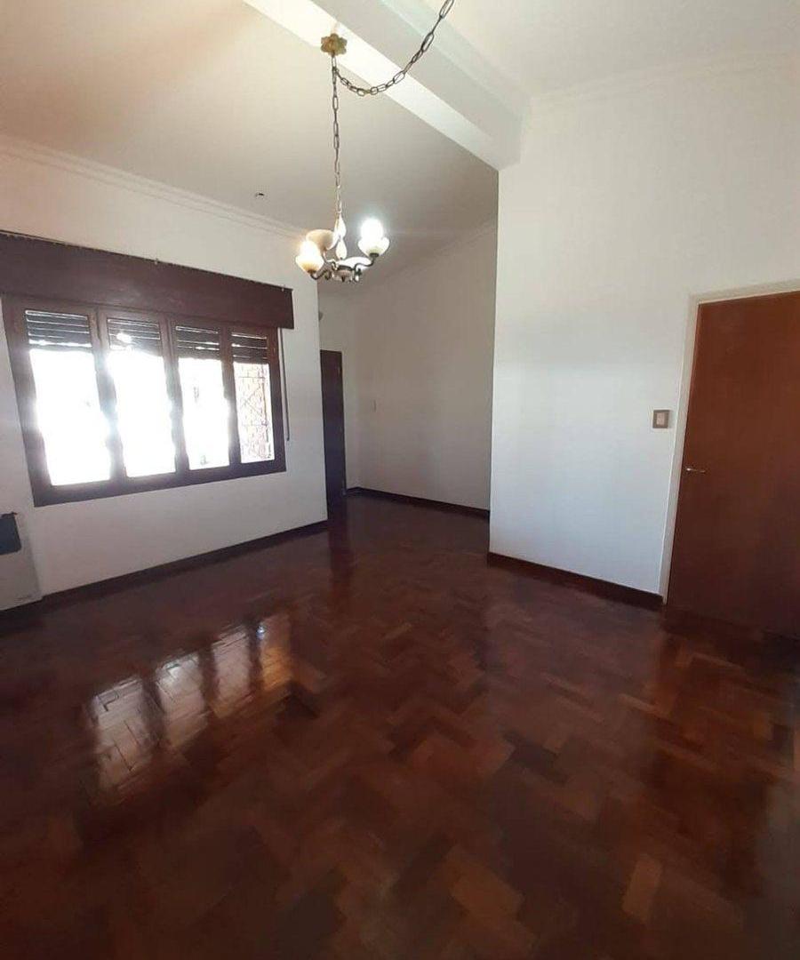 Foto de VENTA INVERSION CASA Y 5DTOS RETORNO 11 PORCIENTO, imagen 2