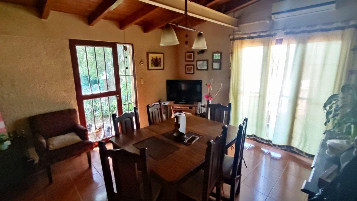 Foto de VENTA CASA Y DOS DEPTOS CARLOS PAZ ESCRITURA, imagen 4
