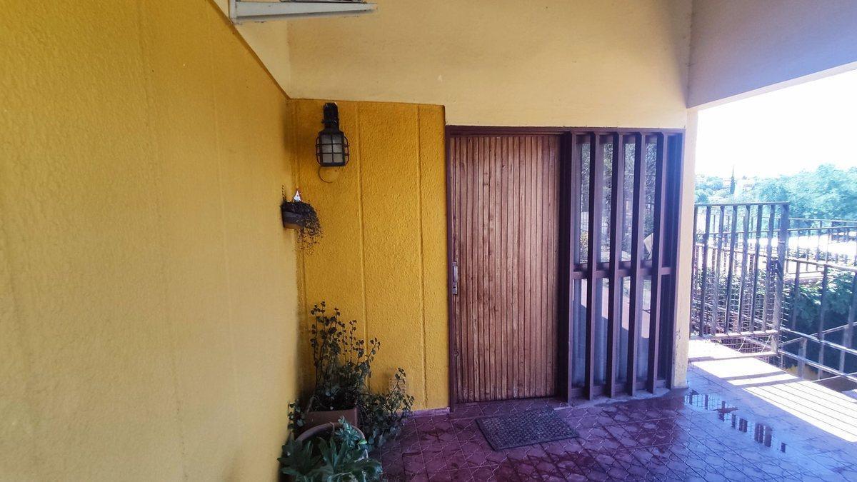 Foto de VENTA CASA Y DOS DEPTOS CARLOS PAZ ESCRITURA, imagen 5
