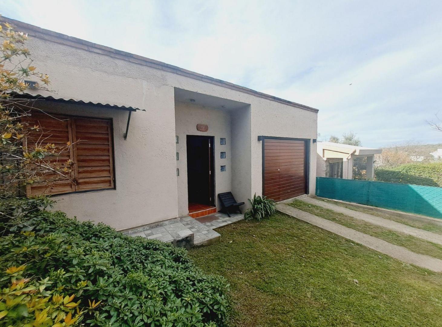 Foto de VENTA CASA 2 DORM VILLA SOL SALSIPUEDES CERCA RUTA, imagen 2