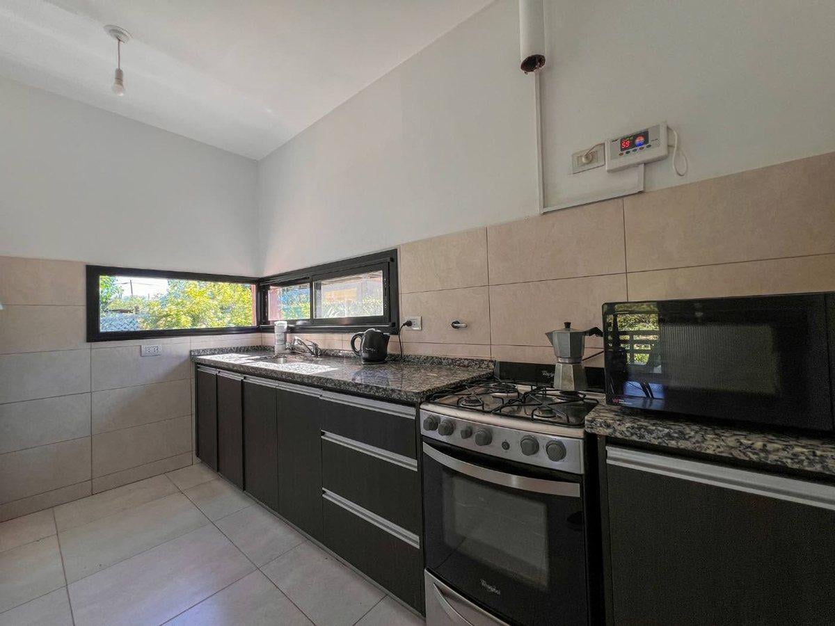 Foto de VENTA CASA 2 DORMITORIOS EL TALAR DE MENDIOLAZA, imagen 2
