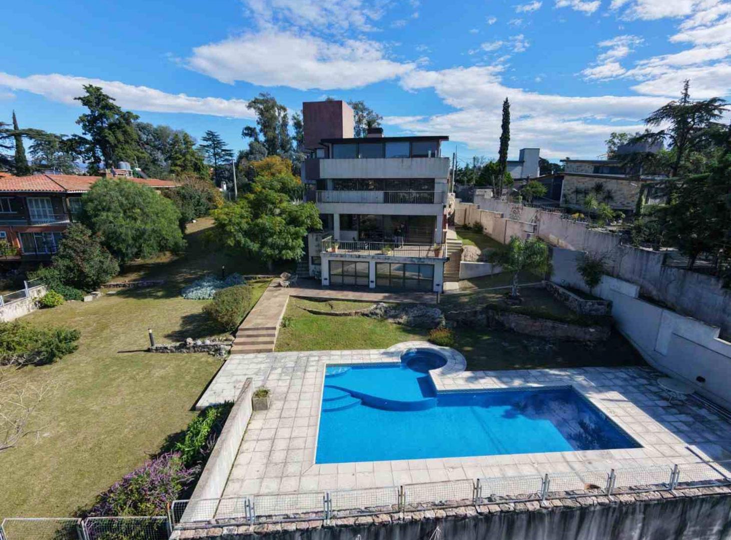 Foto de CASA 3 DORM EN VENTA CARLOS PAZ - VISTA PANORAMICA, imagen 2