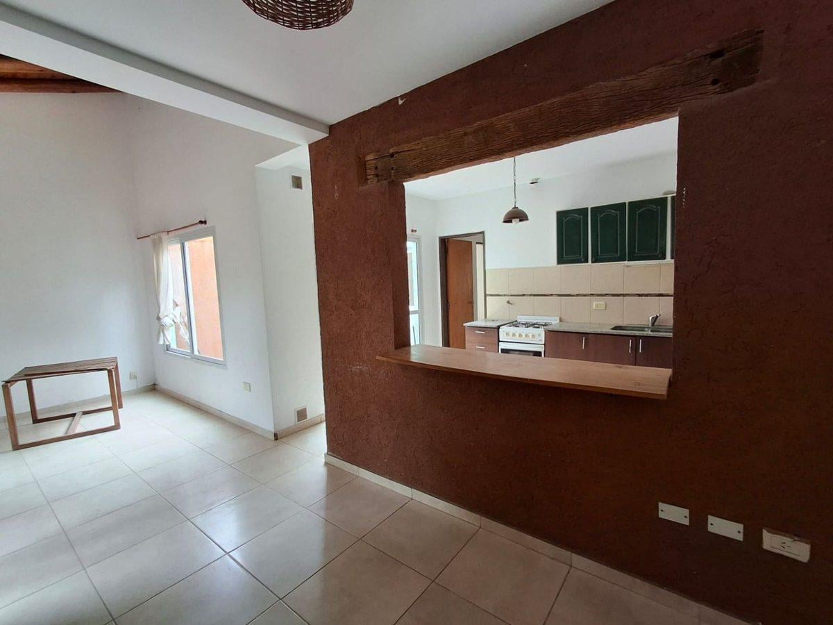 Foto de VENTA DUPLEX 2 DORM DEP LOMAS SUR VILLA ALLENDE, imagen 1