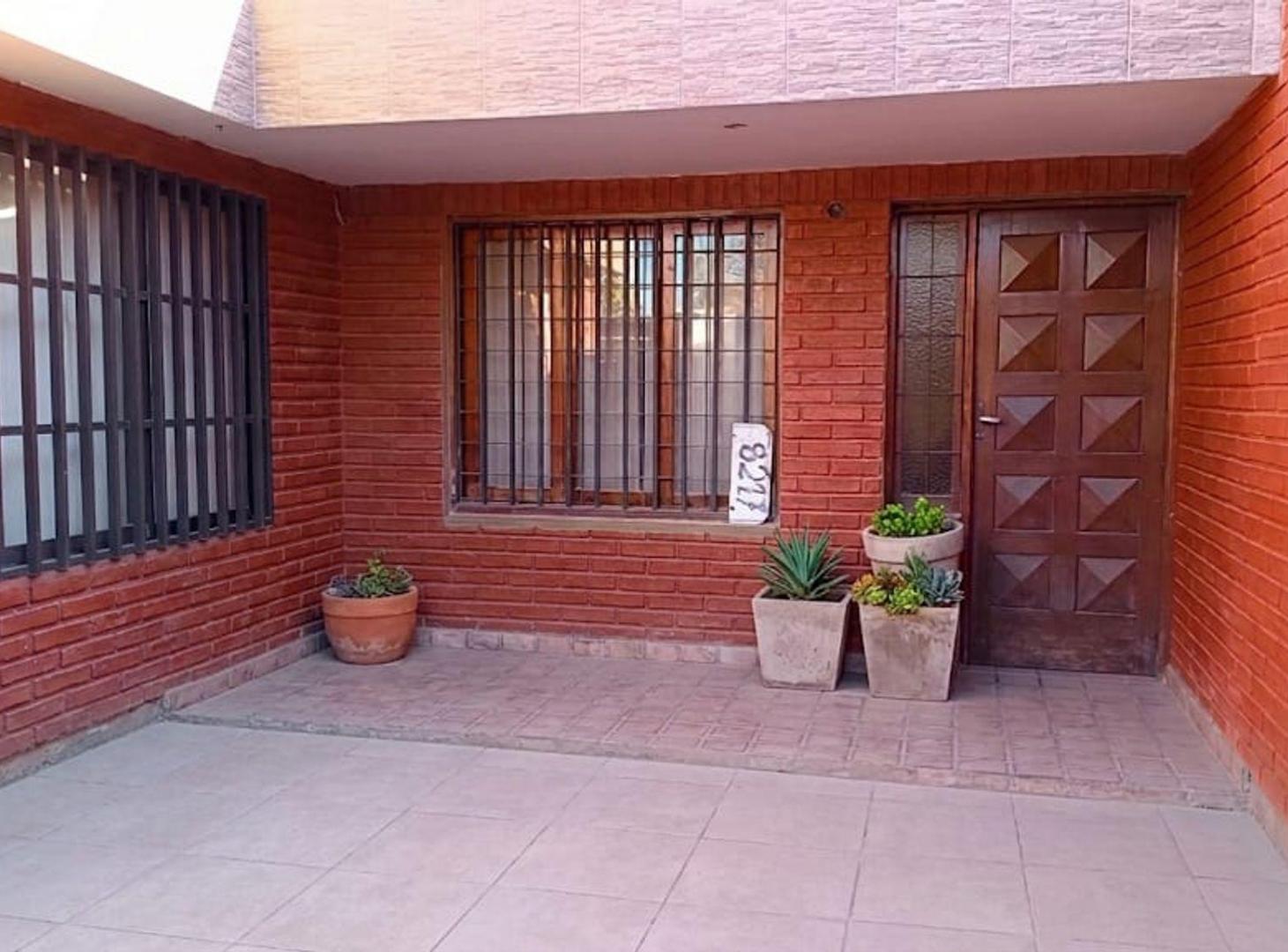 Foto de VENDE CASA, DPTO, LOCAL COMERCIAL, GALPON ARGUELLO, imagen 1