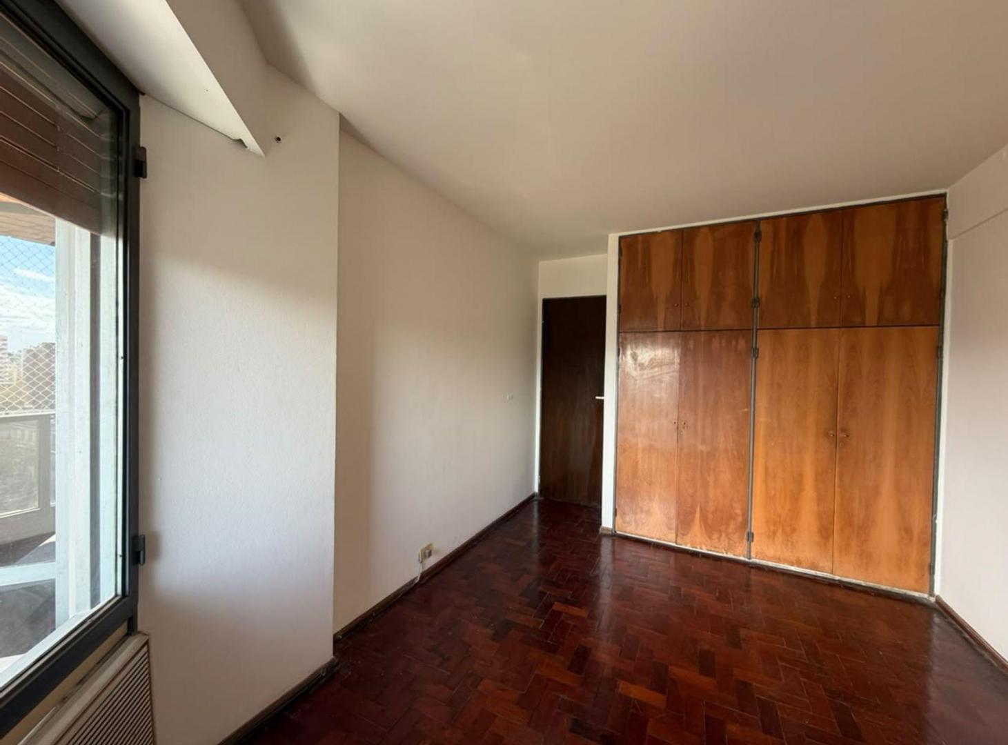 Foto de ALQUILER DEPTO 1 DORM CON BALCON FRENTE CENTRO, imagen 4