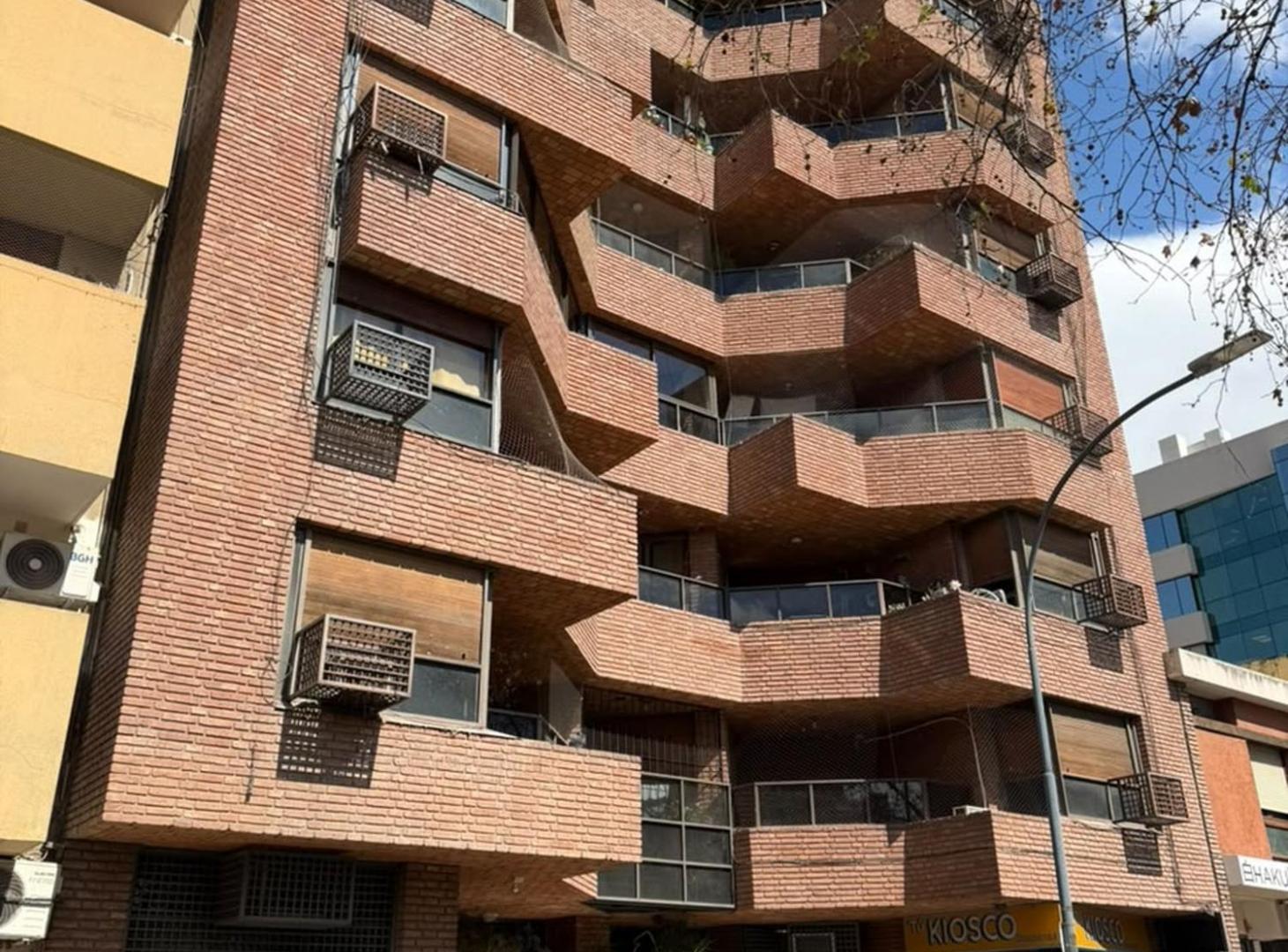 Foto de ALQUILER DEPTO 1 DORM CON BALCON FRENTE CENTRO, imagen 2