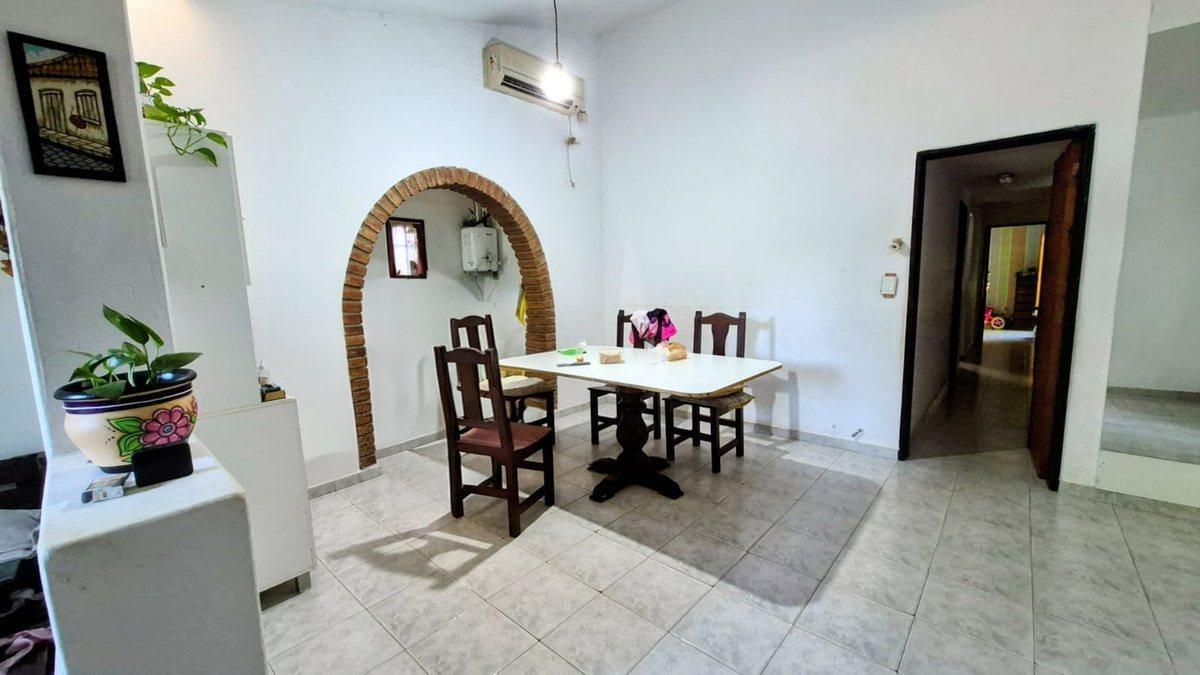 Foto de VENTA CASA 3 DORMIS MÁS ESCRITORIO CARLOS PAZ, imagen 3