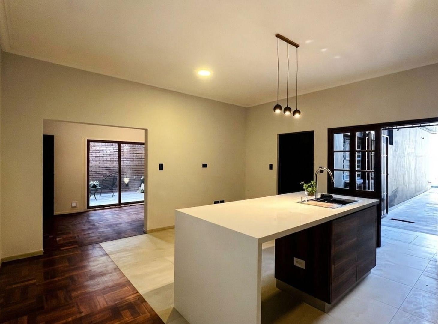 Foto de CASA 3 DORMITORIOS PLANTA BAJA BARRIO URCA, imagen 1