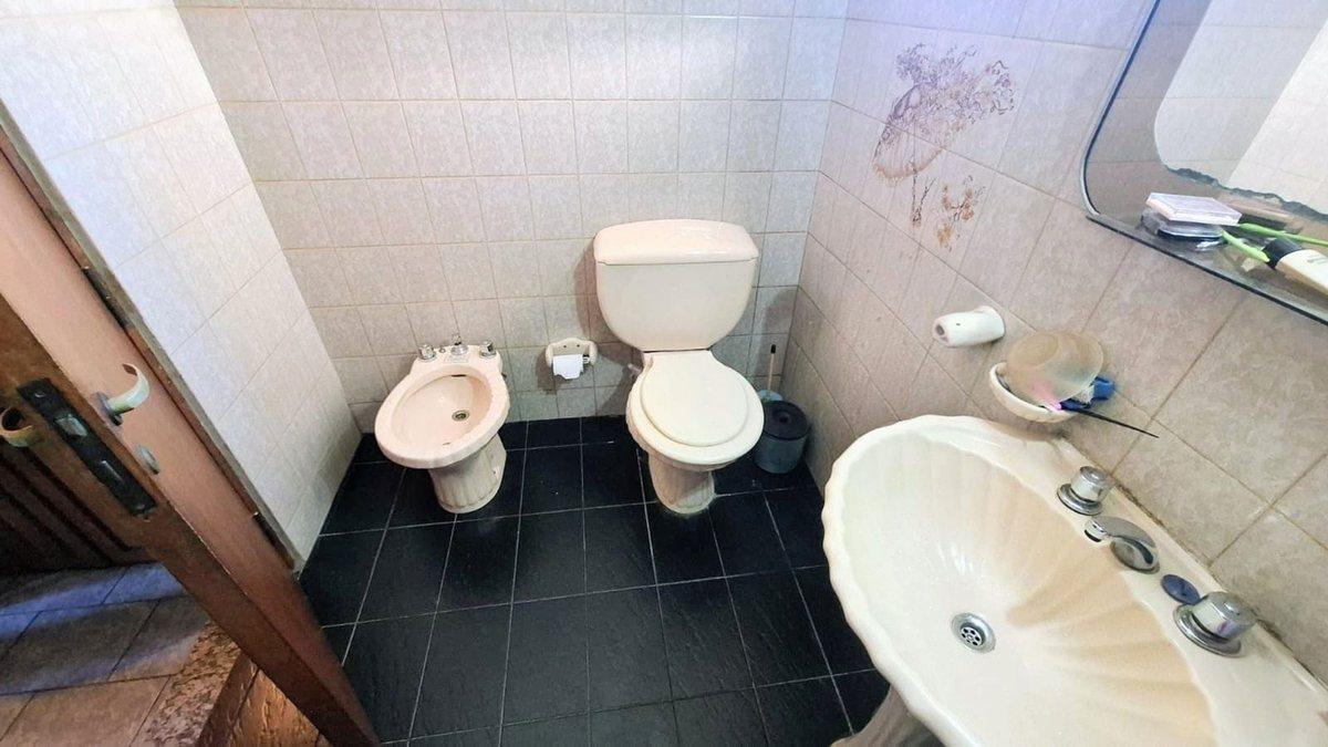 Foto de VENTA CASA 3 DORMIS MÁS 2 DEPARTAMENTOS CARLOS PAZ, imagen 4