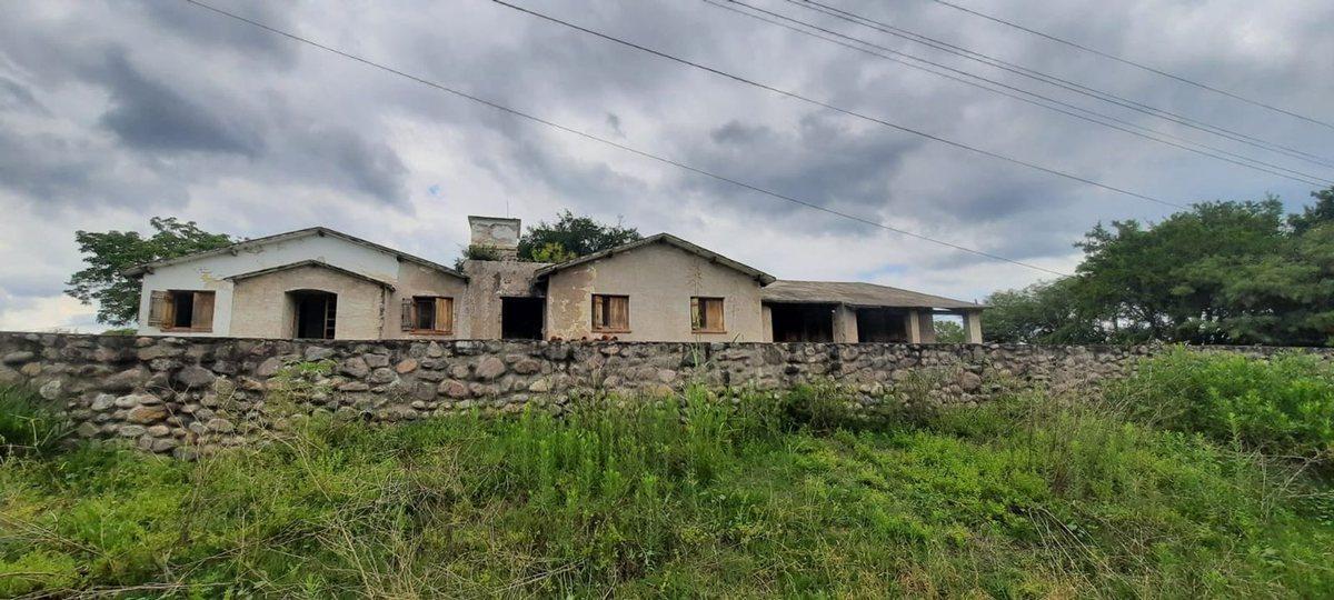 Foto de VENTA CASONA A RECIC PILETA LOTE 5500 M2 LA GRANJA, imagen 5