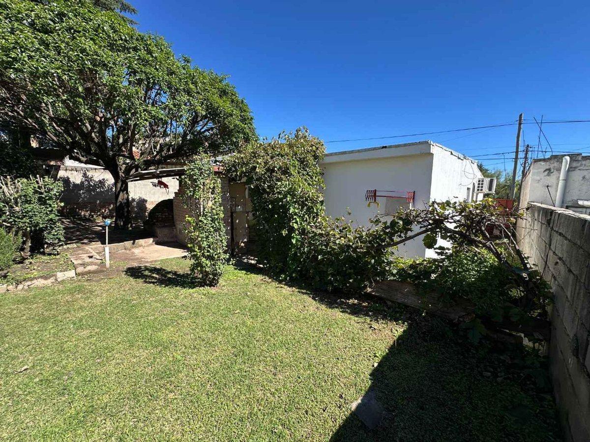 Foto de VENTA LOCAL COMERCIAL Y CASA 2 DORM SOBRE CARCANO, imagen 4