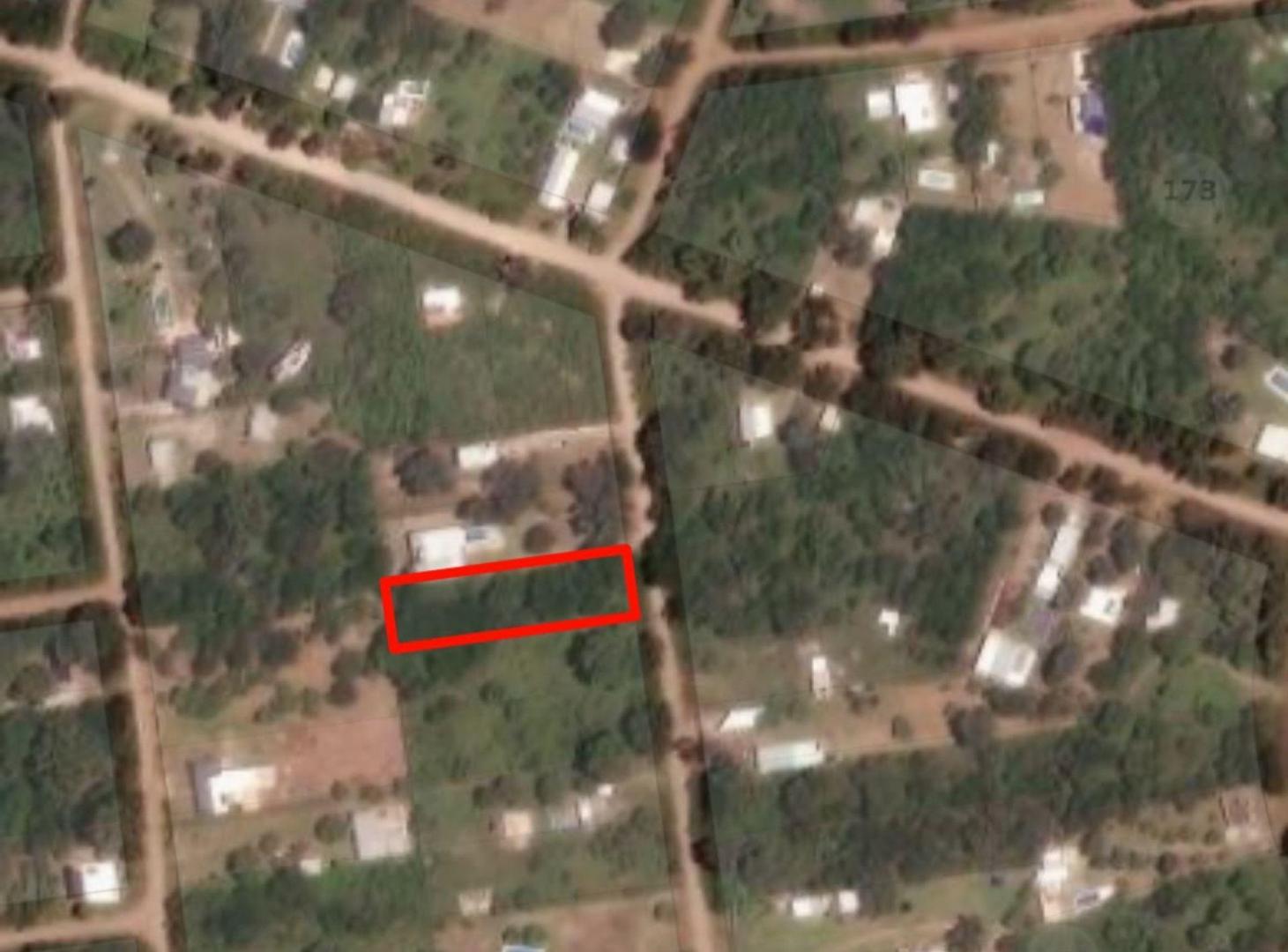 Foto de VENTA TERRENO PLANO EN COSQUIN 1450M2, imagen 5