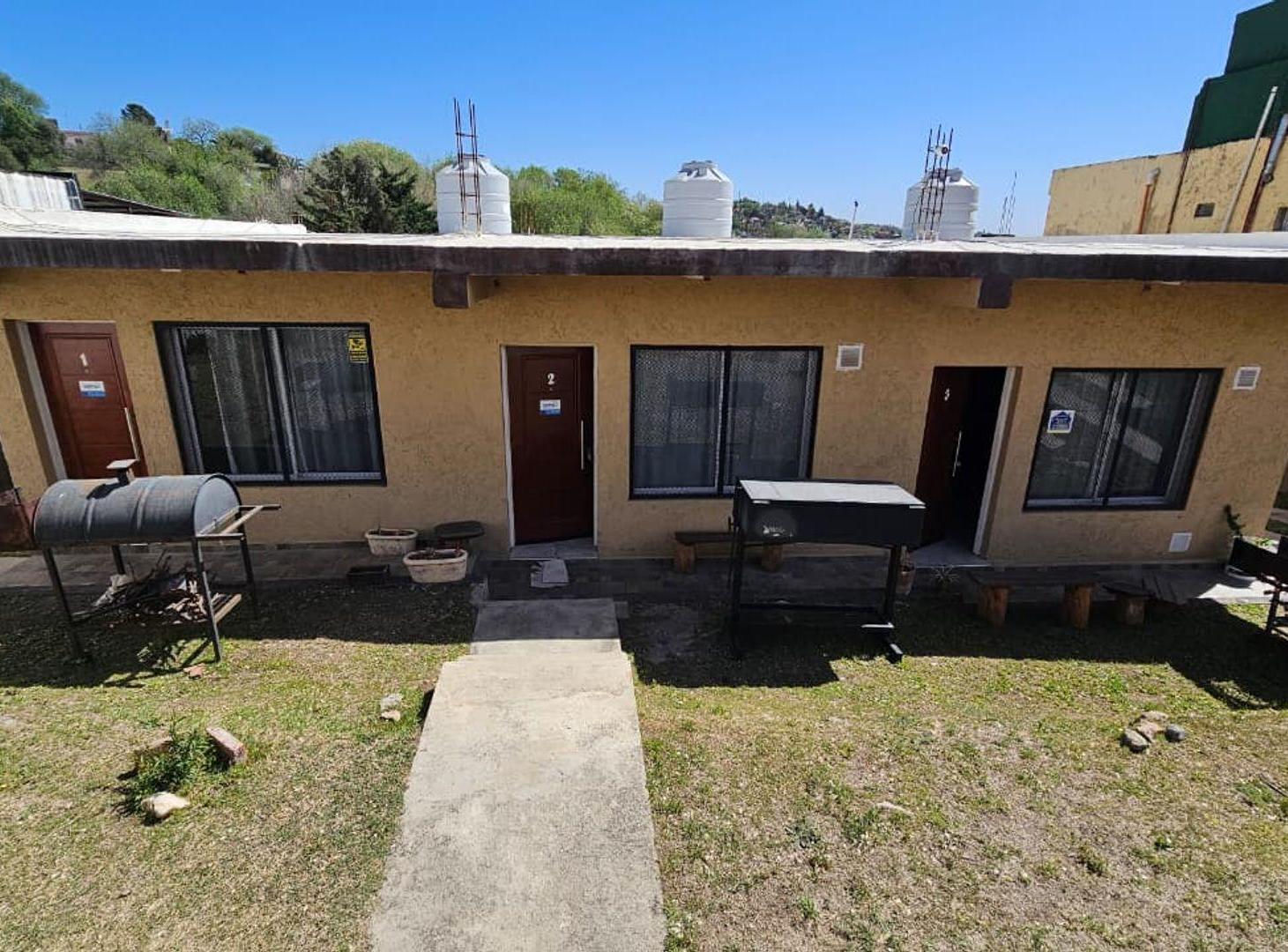 Foto de VENTA COMPLEJO 3 DEPTOS CON PILETA EN CARLOS PAZ, imagen 1