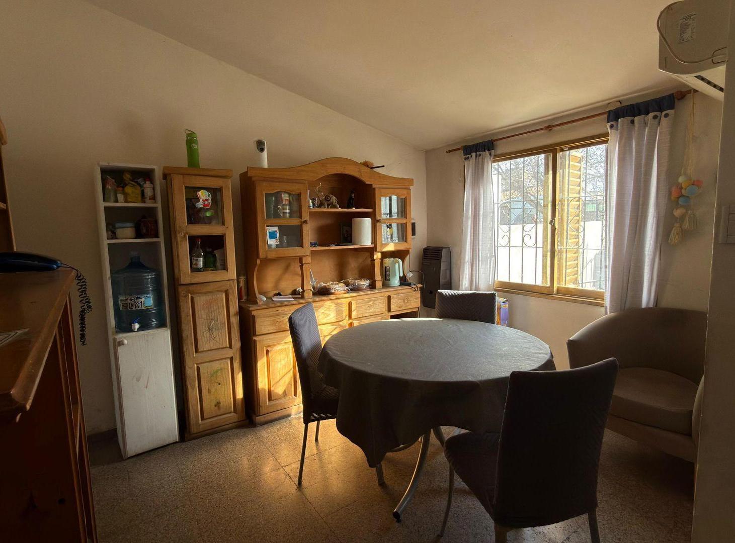 Foto de VENTA CASA 2 DORM INDUSTRIAL OESTE, imagen 5