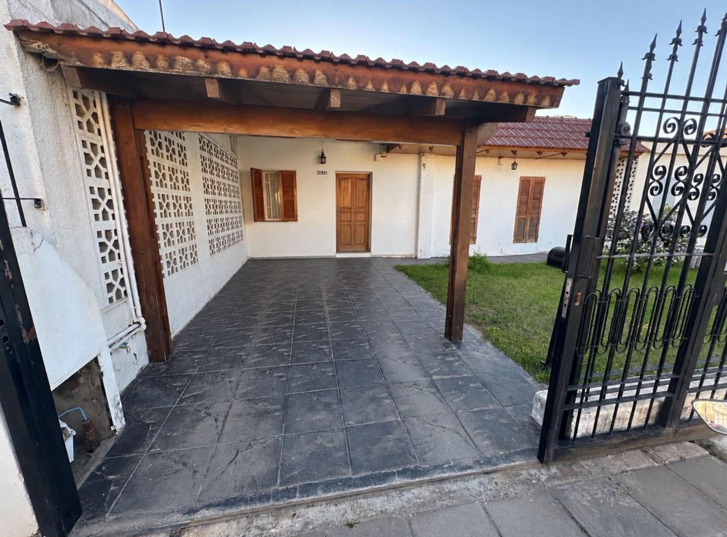 Foto de VENTA CASA EN GENERAL SAVIO 2 DORM APTA CRÉDITO, imagen 4
