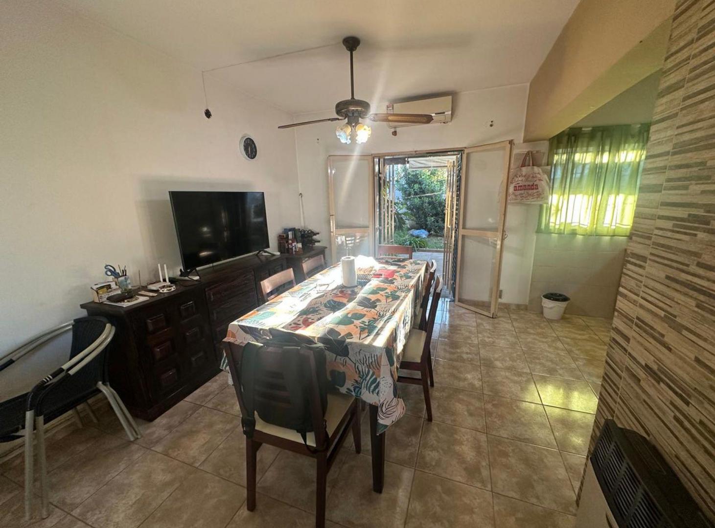 Foto de VENTA CASA EN GENERAL SAVIO 2 DORM APTA CRÉDITO, imagen 2