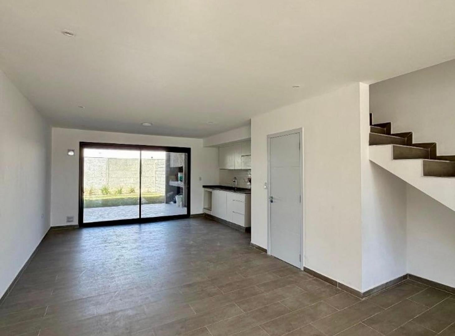 Foto de ALQUILER DUPLEX EN DOCTA DOS DORMITORIOS COCHERA, imagen 4