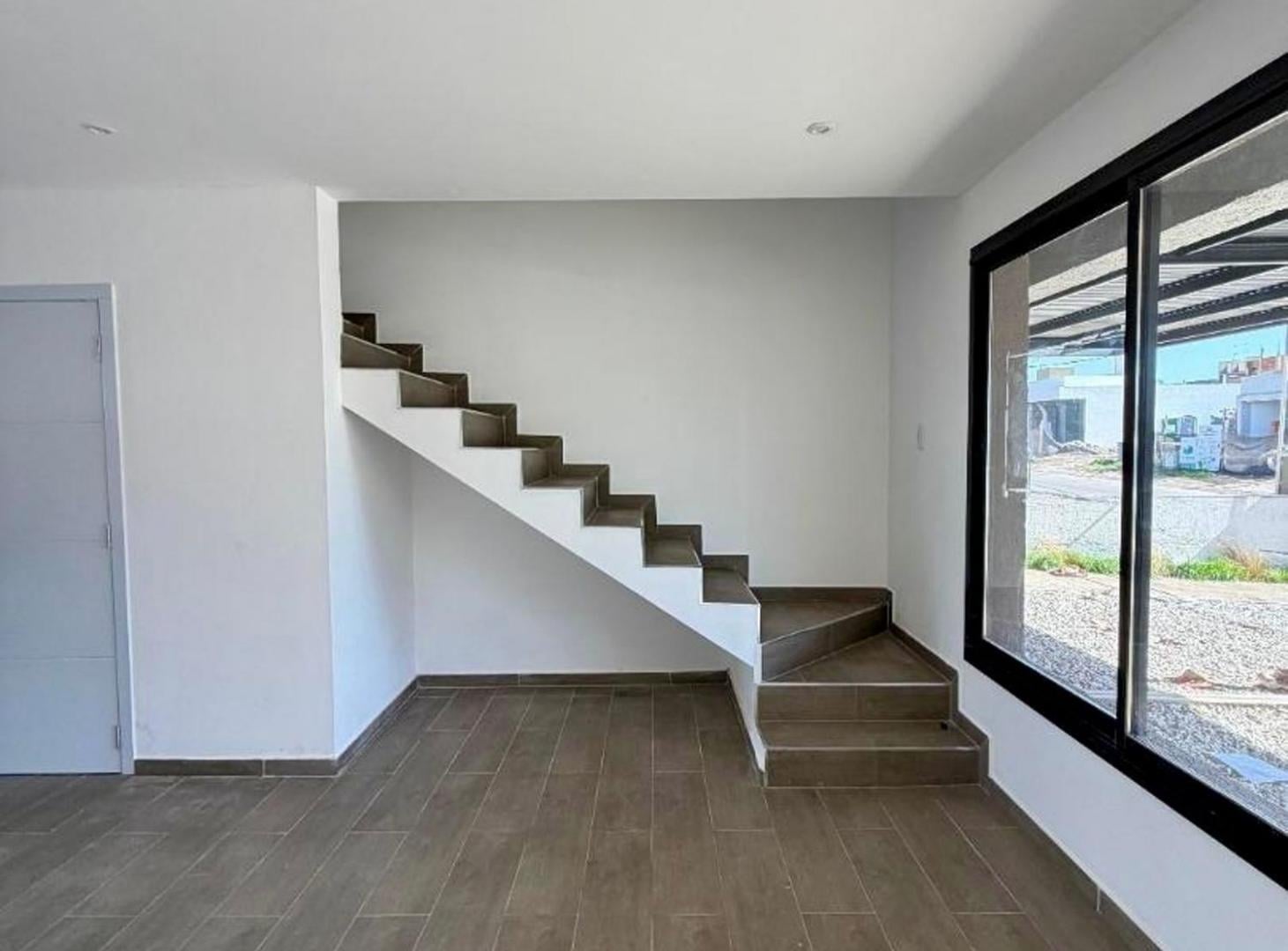 Foto de ALQUILER DUPLEX EN DOCTA DOS DORMITORIOS COCHERA, imagen 1