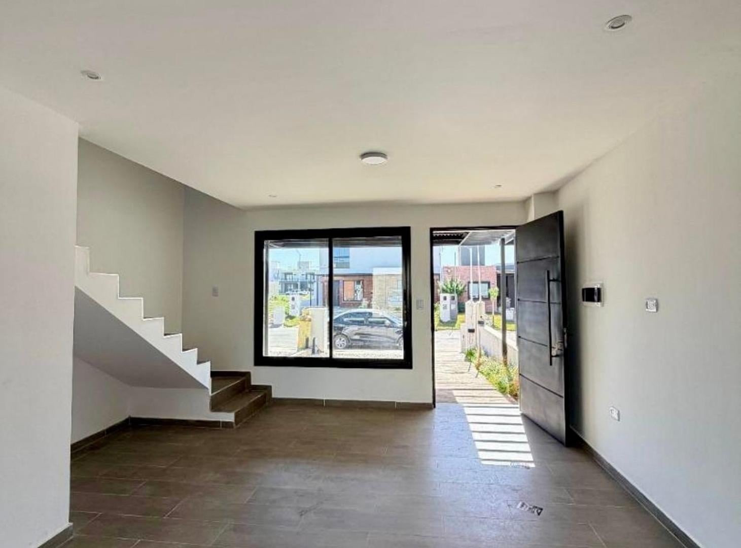 Foto de ALQUILER DUPLEX EN DOCTA DOS DORMITORIOS COCHERA, imagen 3
