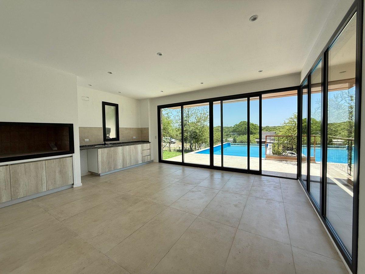 Foto de VENTA CASA 3 DORM EL TERRON MENDIOLAZA, imagen 2