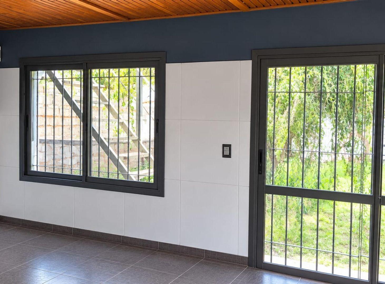 Foto de Venta De Casa con Departamento y Local Comercial, imagen 3