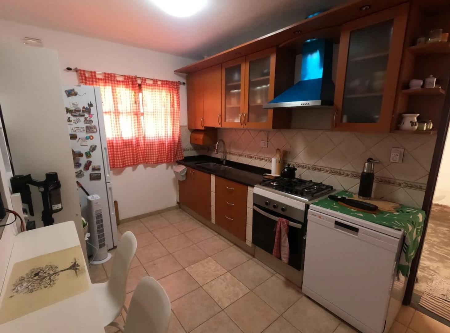 Foto de VENTA CASA 2 DORMITORIOS VILLA QUISQUISACATE, imagen 4