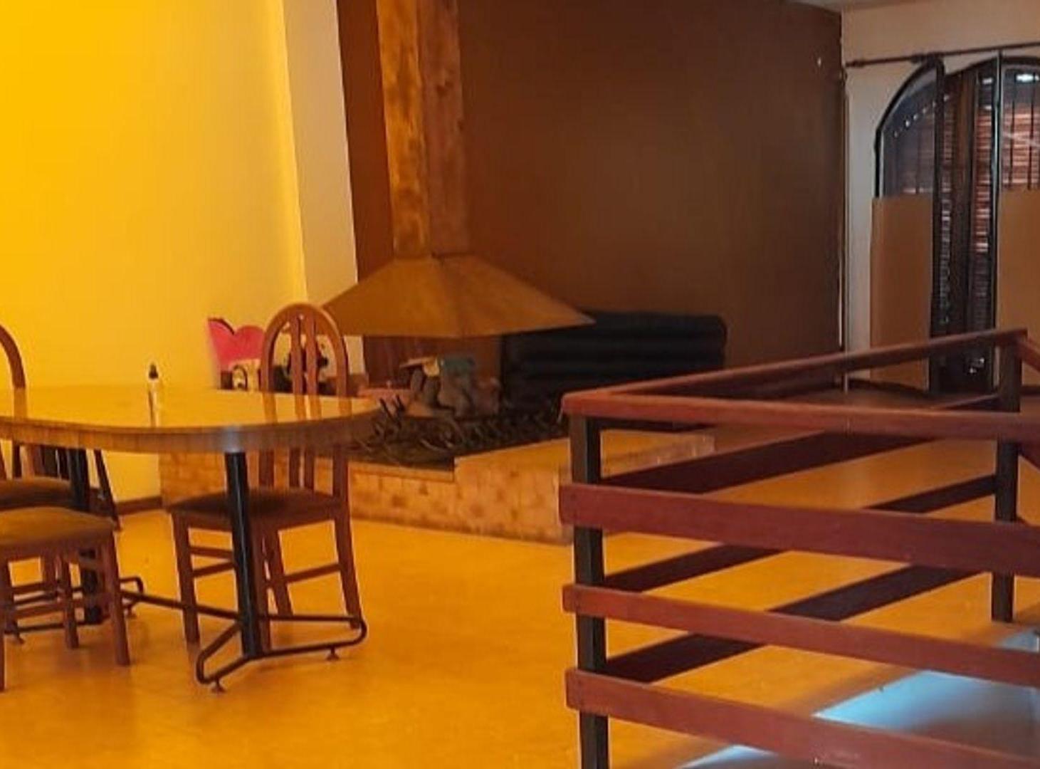 Foto de VENTA CASA 4 DORM 3 BAÑOS PILETA QUINCHO URCA, imagen 3