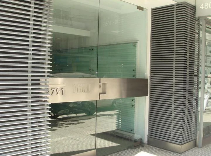 ALQUILER 2 AMBIENTES - BALCON AL FRENTE - INMEJORABLE UBICACION 1