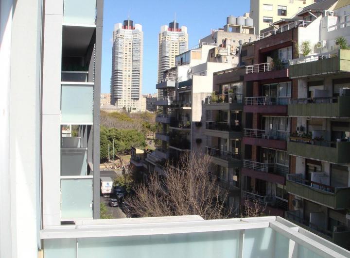 ALQUILER 2 AMBIENTES - BALCON AL FRENTE - INMEJORABLE UBICACION 3