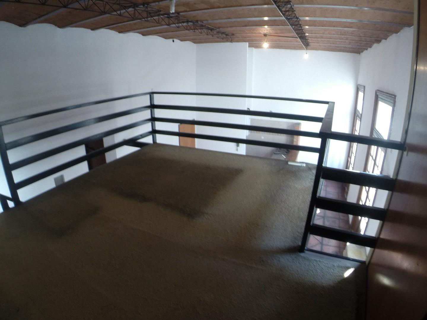 Foto de EXCELENTE 2 AMBIENTES - 2 BALCONES AL FRENTE - TODO EXTERNO - MUY, imagen 2