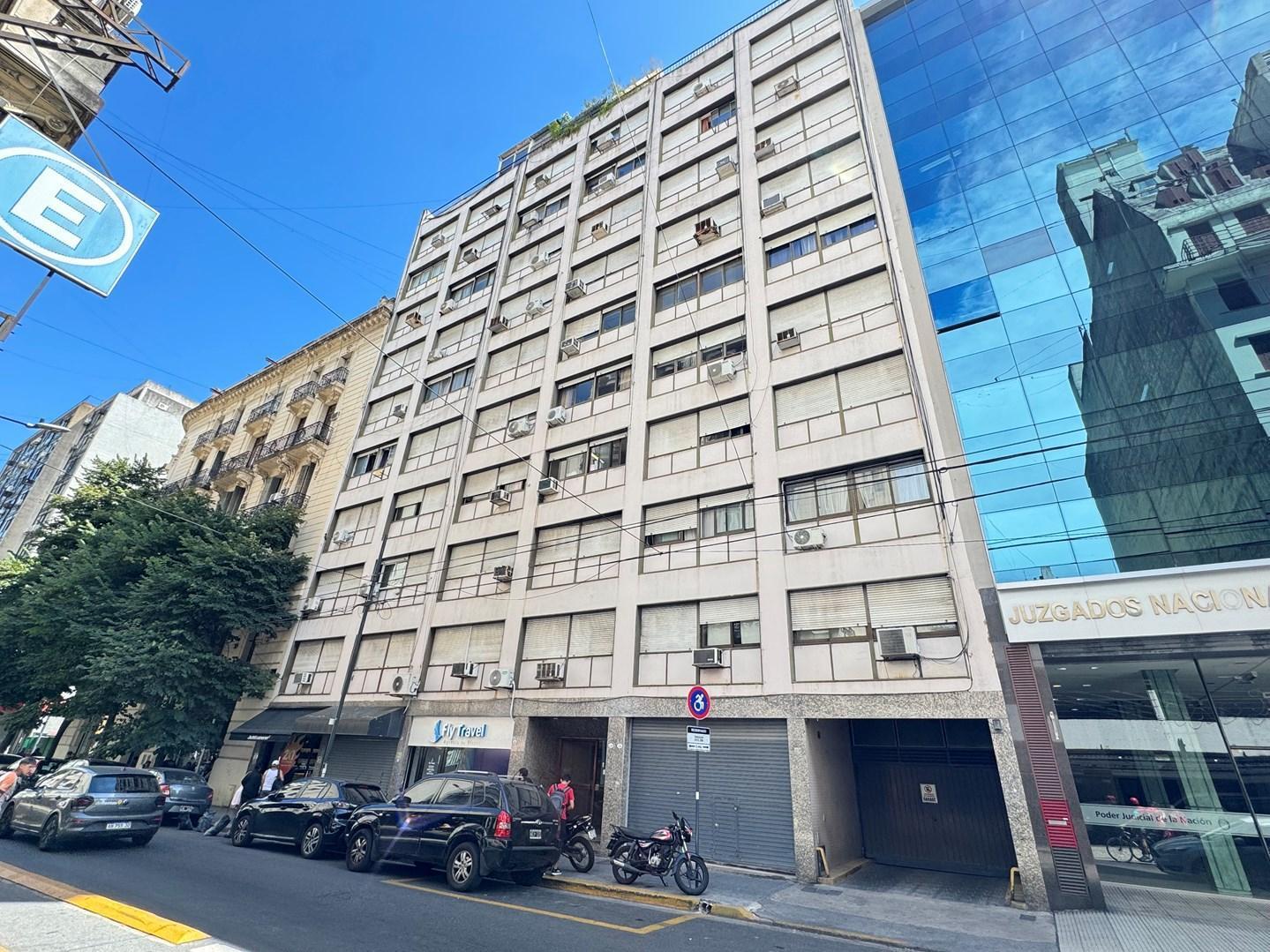 DEPTO DE 1 AMBIENTE - AL FRENTE - SUPER LUMINOSO - INMEJORABLE UBICACION