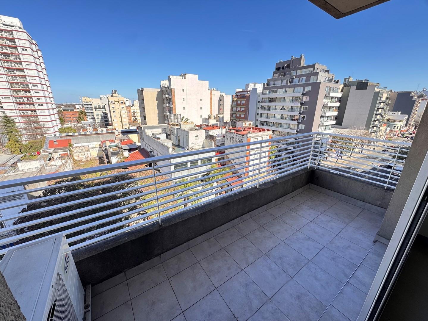 Foto de IMPECABLE ESTADO - BALCON AL FRENTE - VISTA PANORAMICA - SUPER LUMINOSO, imagen 4