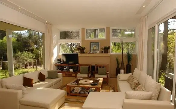 CASA EN CARILO CON PILETA EN VENTA 4