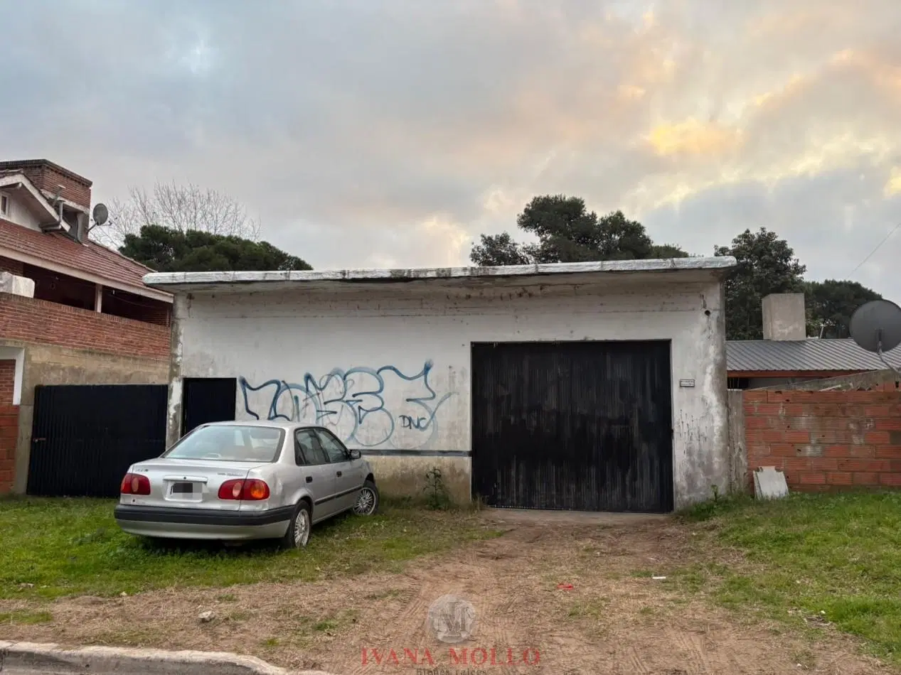GALPON A LA VENTA EN ZONA INDUSTRIAL - PINAMAR 2