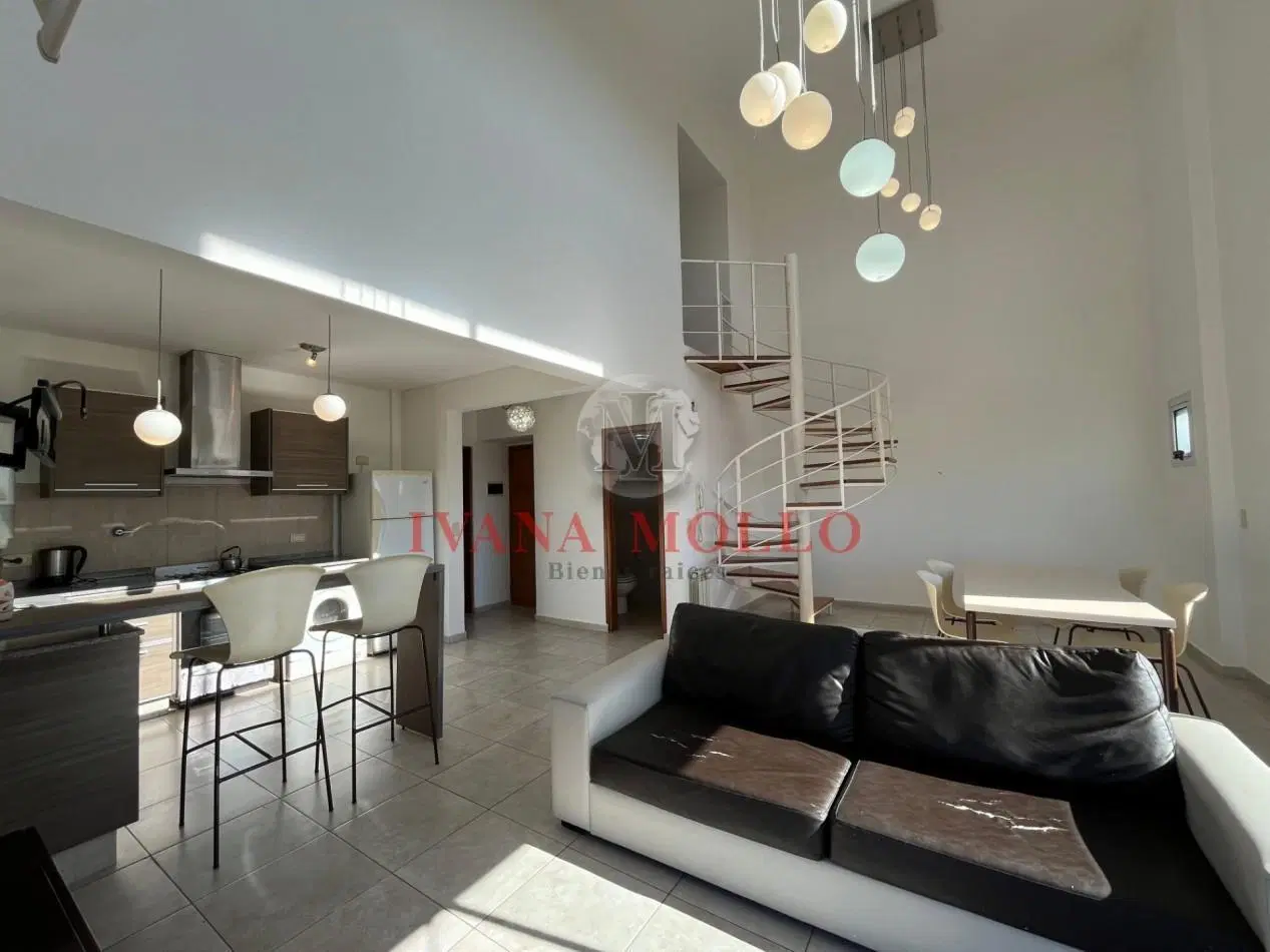 DEPARTAMENTO 4 AMBIENTES CON COCHERA - EN VENTA - CONSTITUCION 1810 2