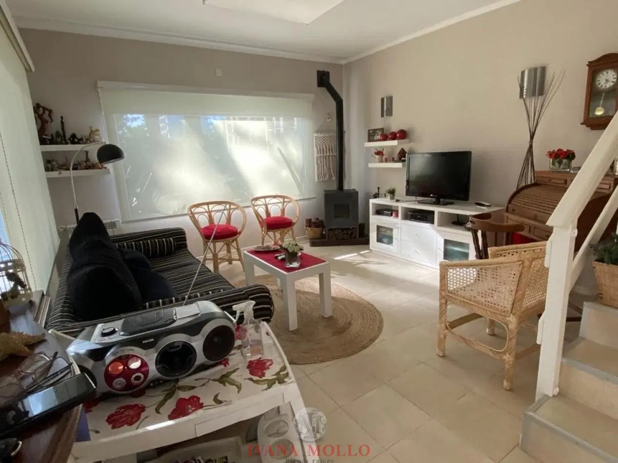 TRIPLEX 4 AMBIENTES EN VENTA - PINAMAR 4