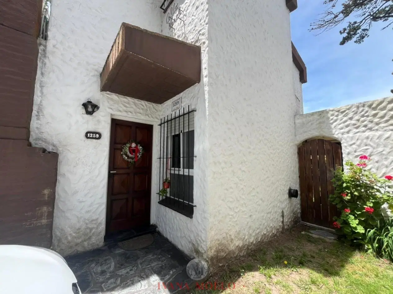 DUPLEX 4 AMBIENTES EN VENTA - PINAMAR - ZONA DUPLEX 1