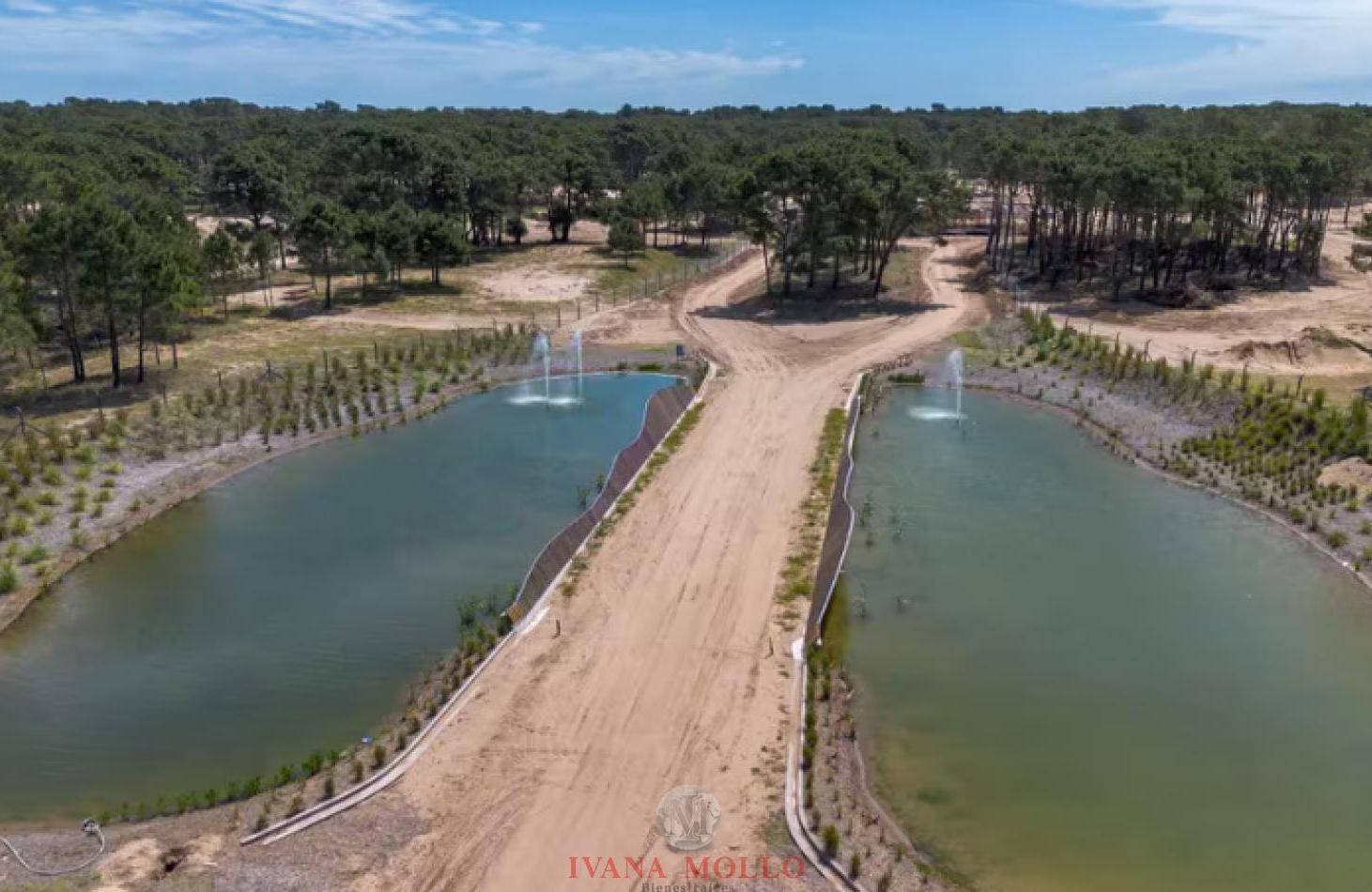 Foto de LOTE EN VENTA BARRIO BOSQUES PINAMAR - CON PROYECTO, imagen 1