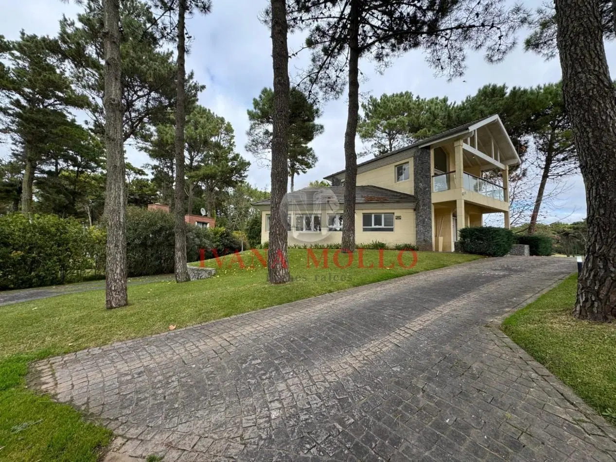 CASA EN VENTA - GOLF NUEVO PINAMAR 3