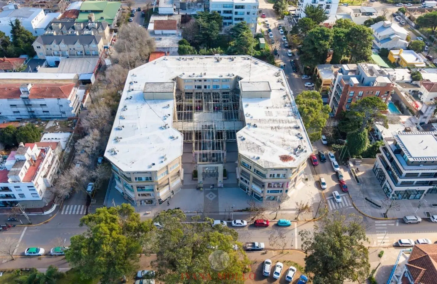 LOCAL COMERCIAL CENTRICO A LA VENTA CON FINANCIACION- PASEO EL AGORA 5