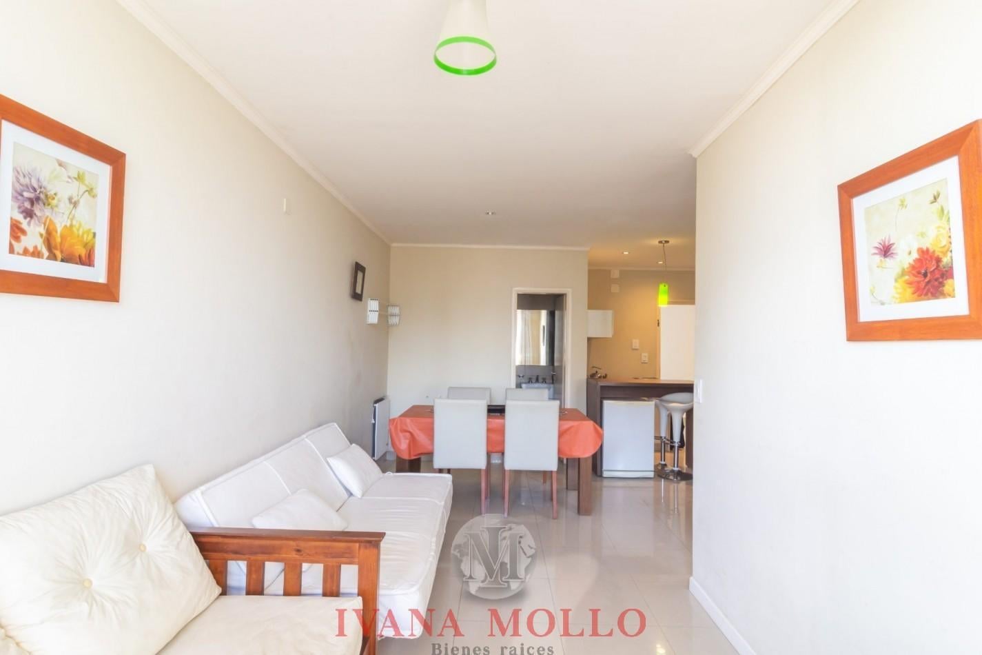 Foto de Departamento en venta 2 ambientes en Pinamar Centro con cochera, imagen 2