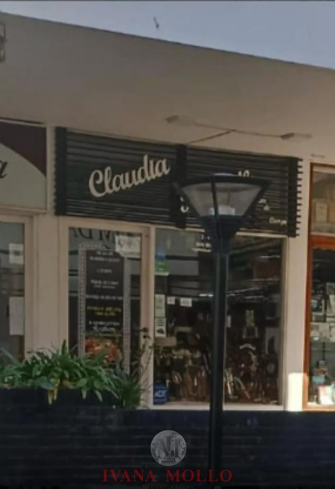 Foto de Local comercial en venta en Pinamar centro, imagen 2