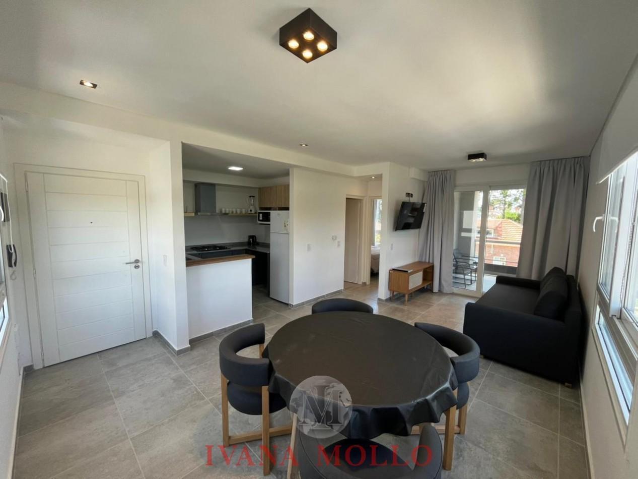 Foto de Departamento en venta 2 ambientes en Pinamar con cochera y amoblado, imagen 1